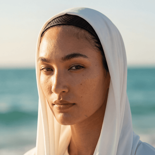 Sous-hijab anti-glisse — NŪRA